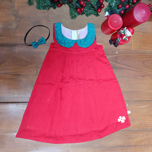 Peter pan collar frock with hair accessory